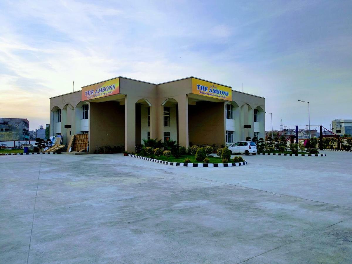 The Amsons Resorts Ludhiana Exterior foto