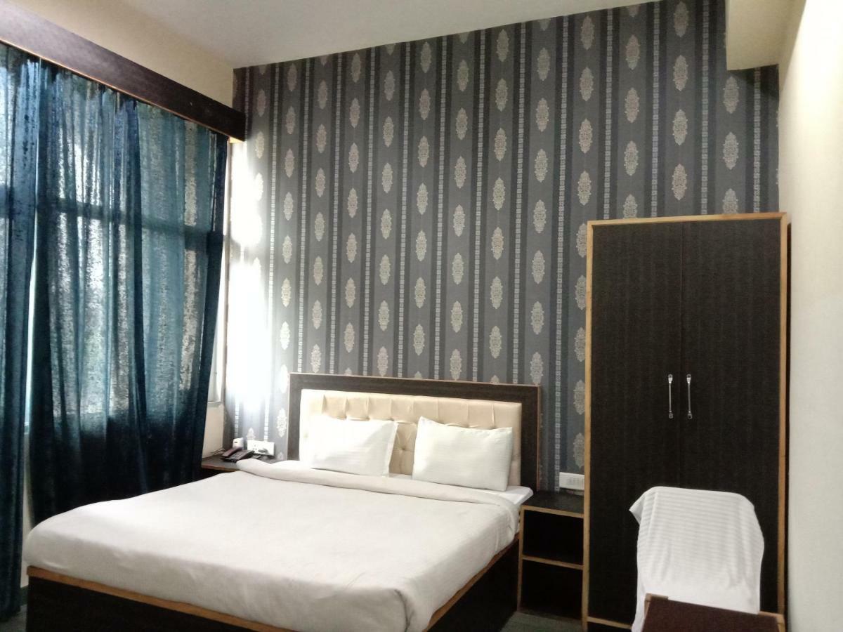 The Amsons Resorts Ludhiana Exterior foto